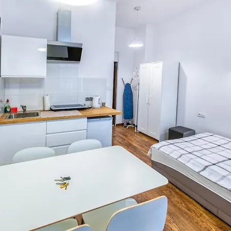 Jana * كاتوفيتسه